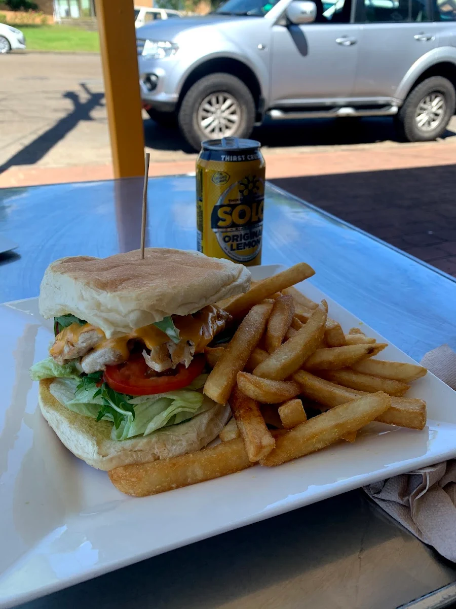 Steak Sandwich with Chips