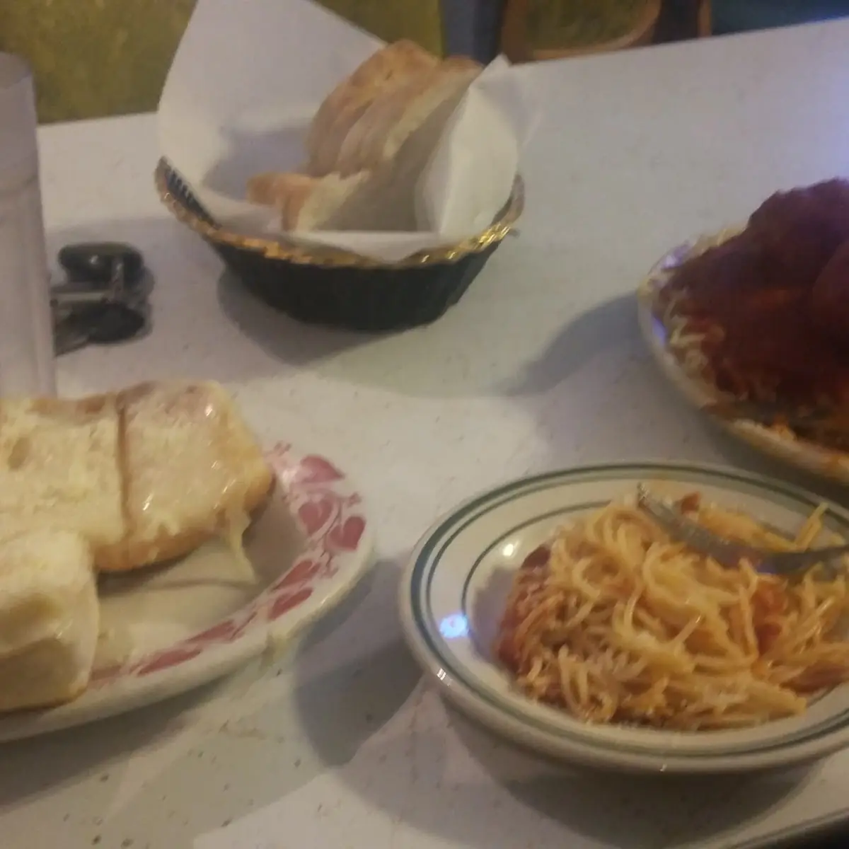 Spaghetti Meatballs and Garlic Bread