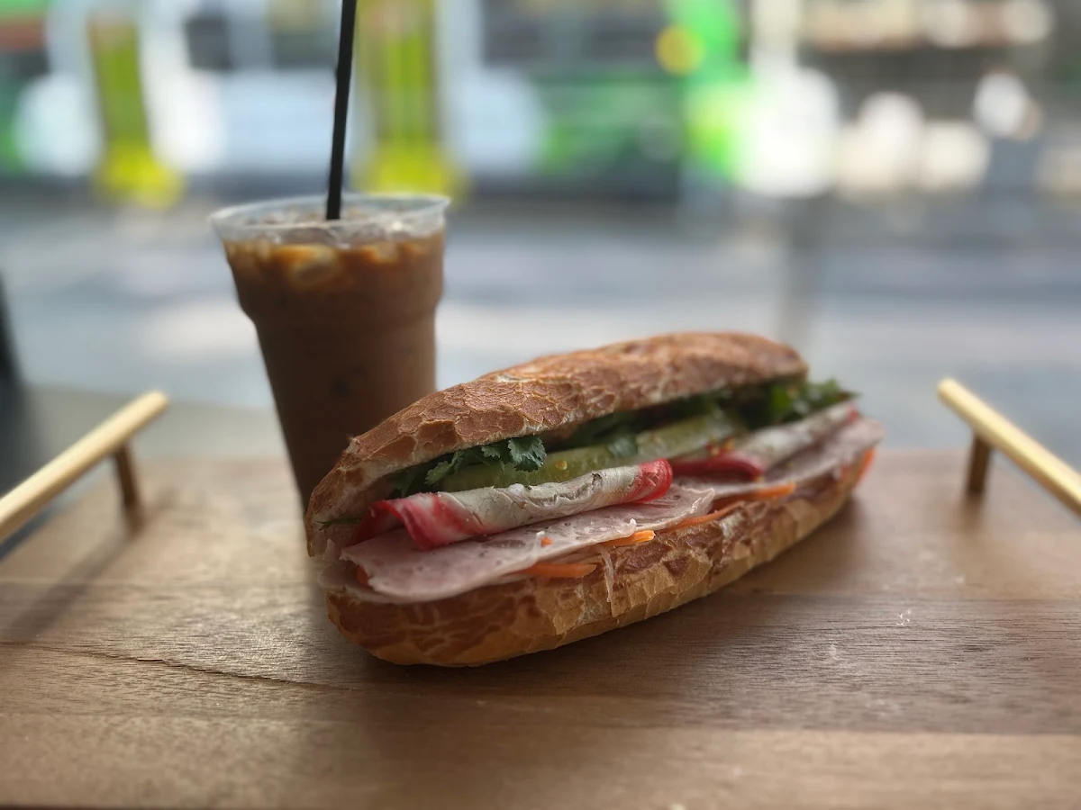 Highlights, Nguyen Pho & Banh Mi