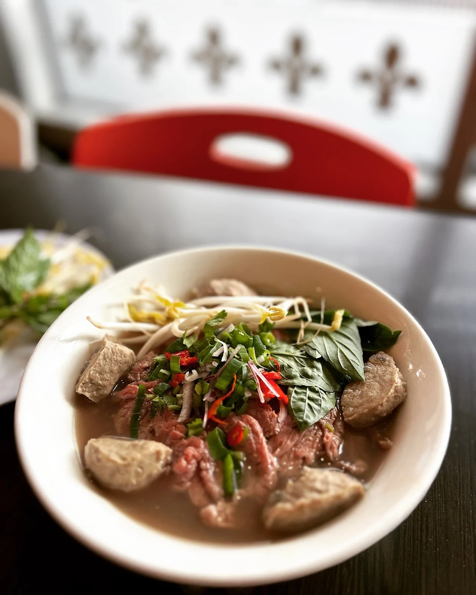 Highlights, Nguyen Pho & Banh Mi