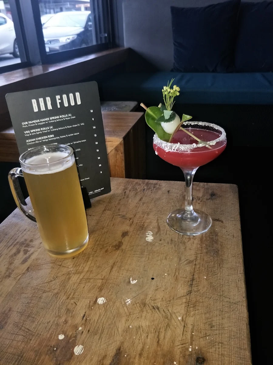 Wolf in the Willows Pilsner, Hawker Bar