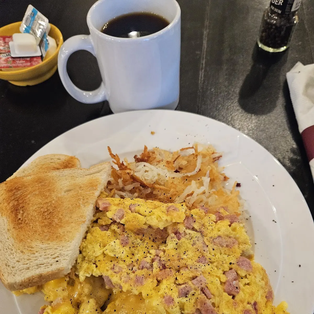 Scrambled Eggs and Ham Cheese
