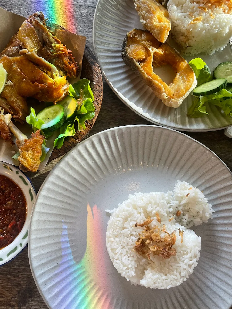 Ayam Penyet