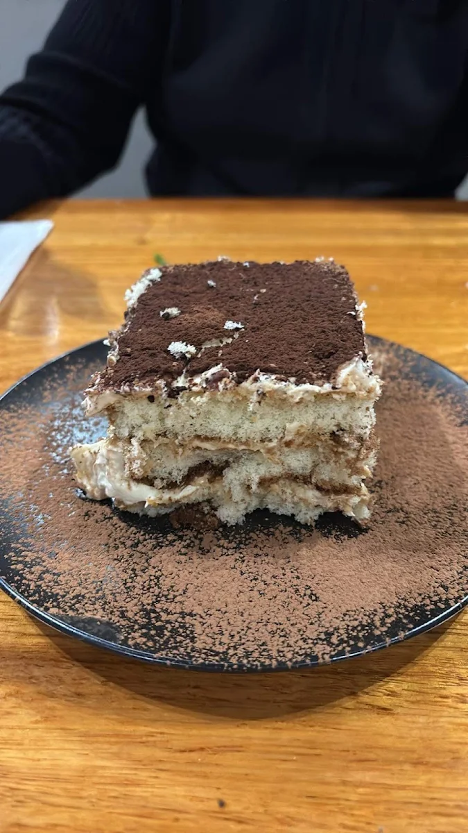 Tiramisu, Hepburn Pizza
