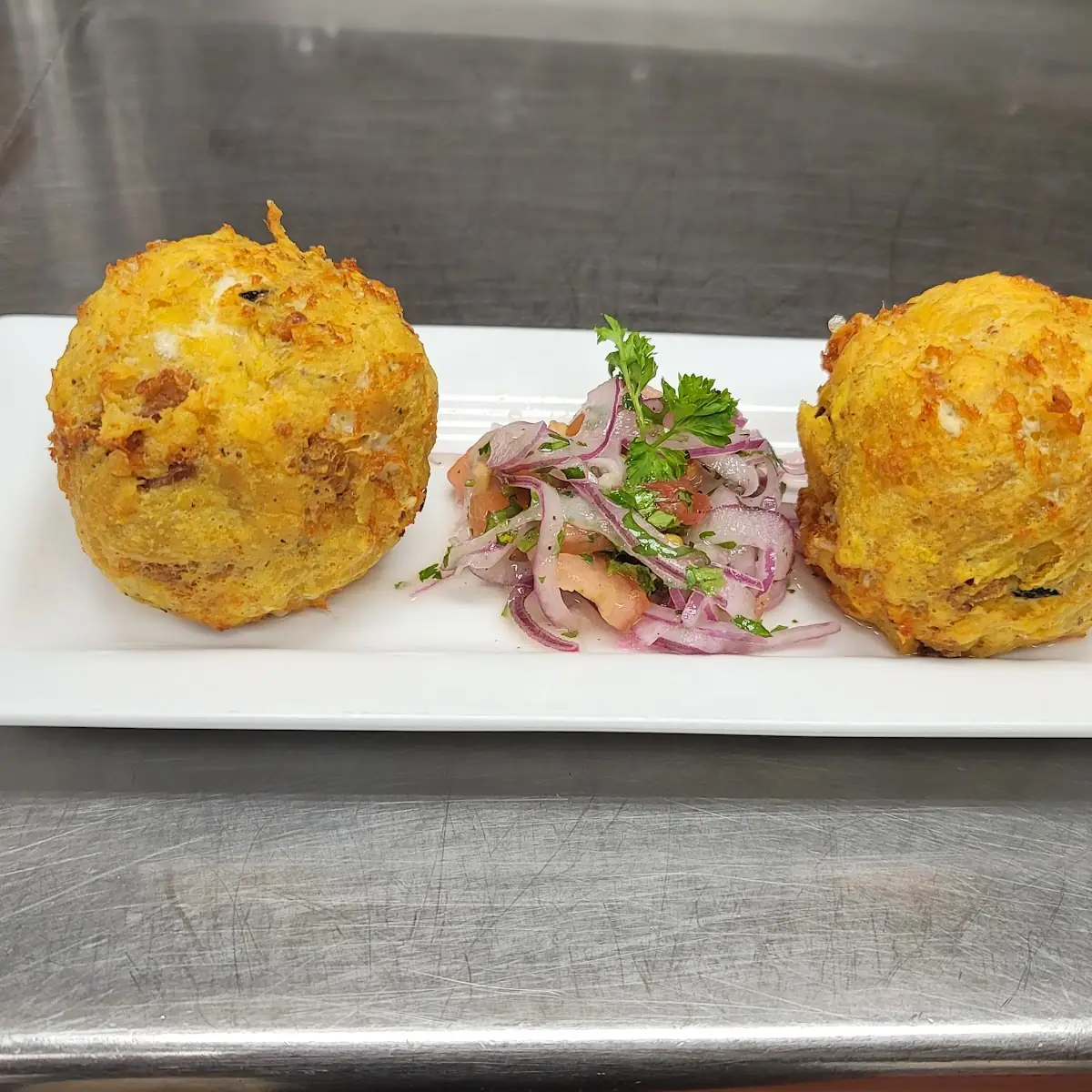 Encebollado Mixto / Mixed Onions
