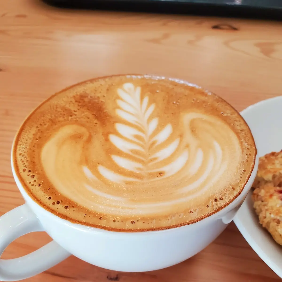 12oz Latte, Salt Spring Coffee - Ganges Cafe & Kitchen