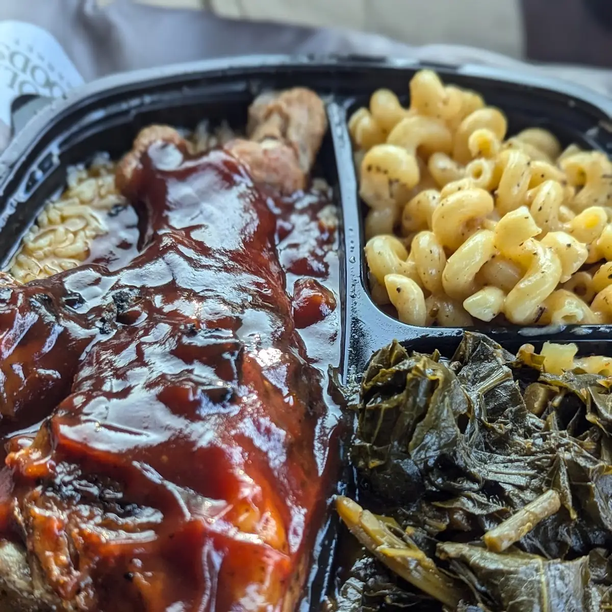 BBQ Flavored Turkey w Mac-N-Cheese & Collard Greens