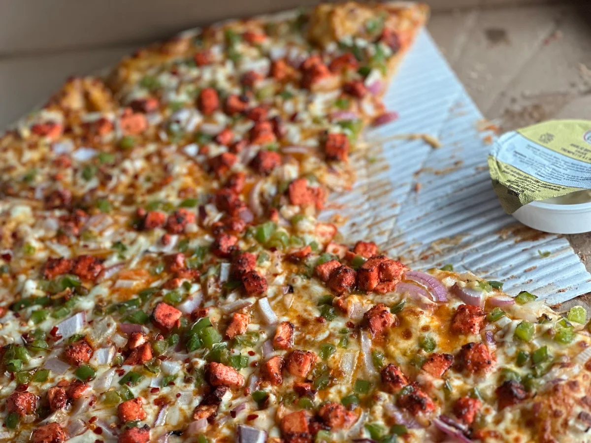 Highlights, Moga's Pizza