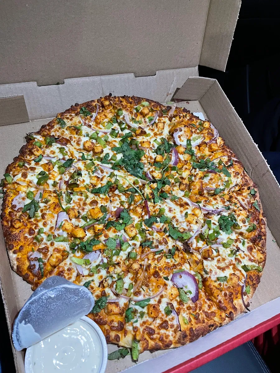 Pizza Chicken, Moga's Pizza