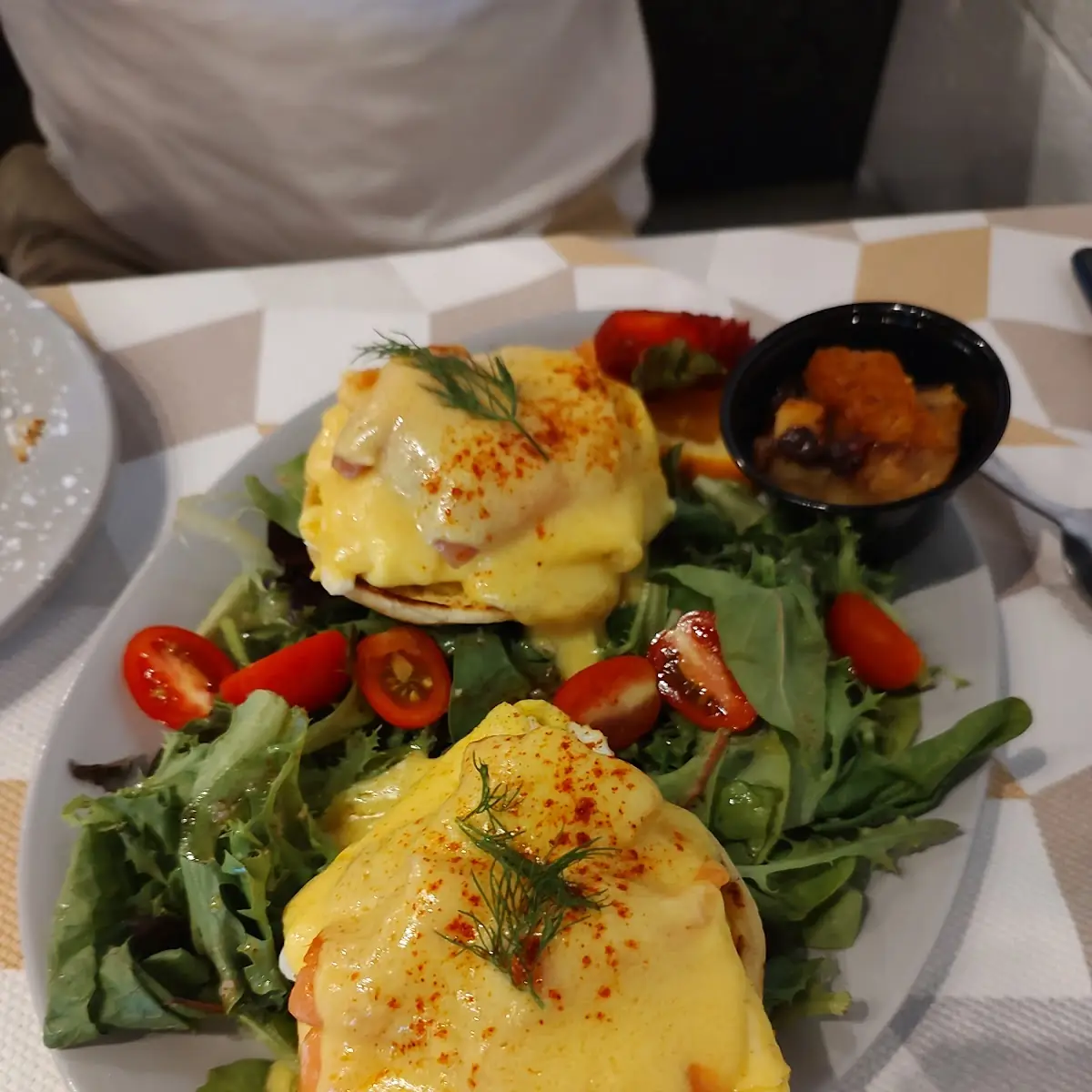 Smoked Salmon Eggs Benedict