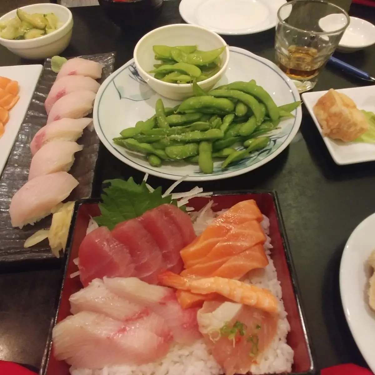 Sashimi Nigiri Edamame