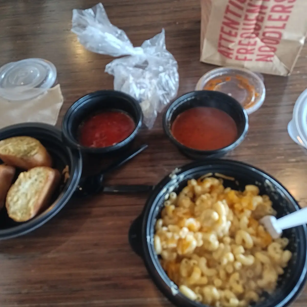 Macaroni and Cheese Tomato Basil Soup Garlic Bread
