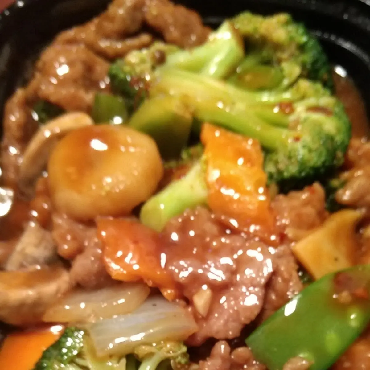 Szechuan Beef with Vegetables & Hot Peppers