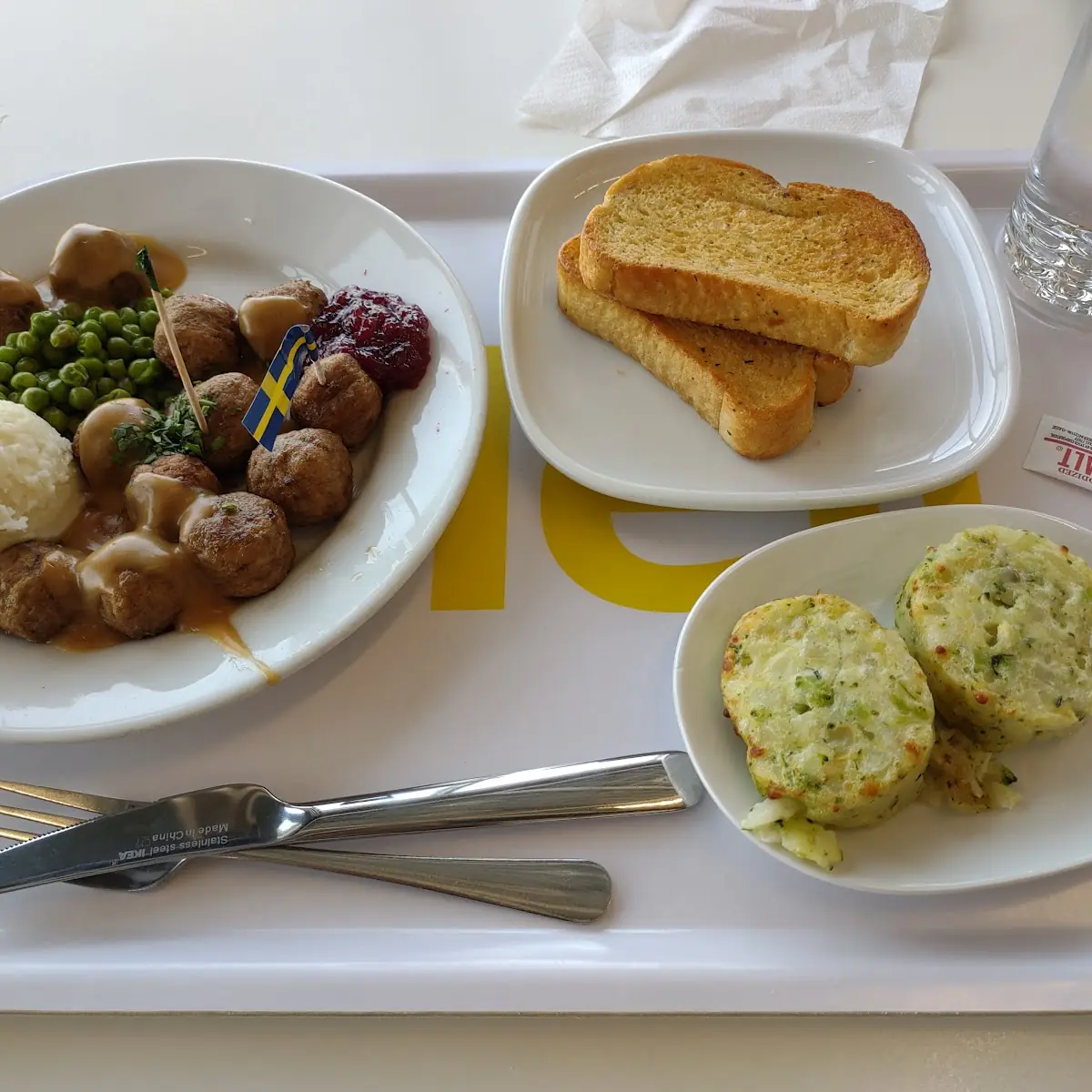 Swedish Meatballs and Garlic Bread