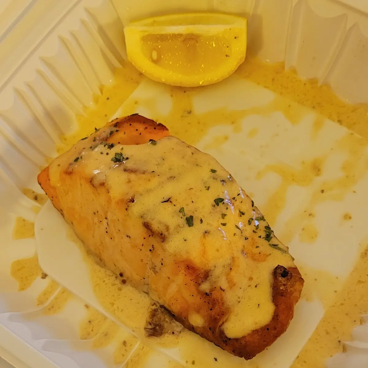 Salmon with Butter Wine Sauce