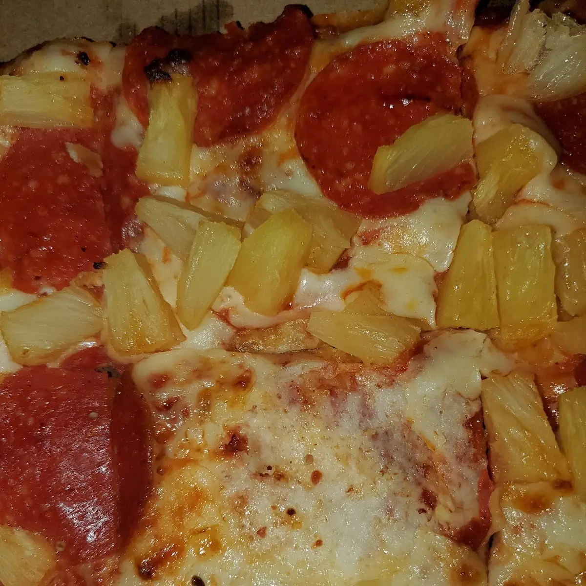 Hawaiian Pizza