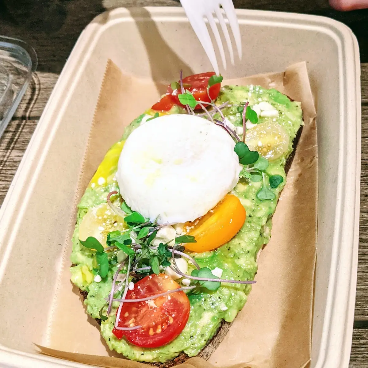 Avocado Toast w Poached Egg