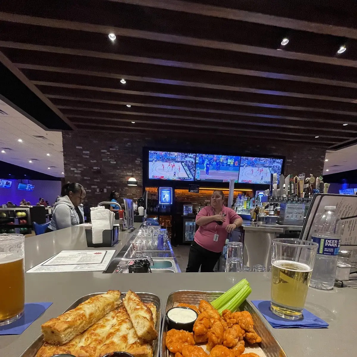 Cheese Bread & Boneless Wings