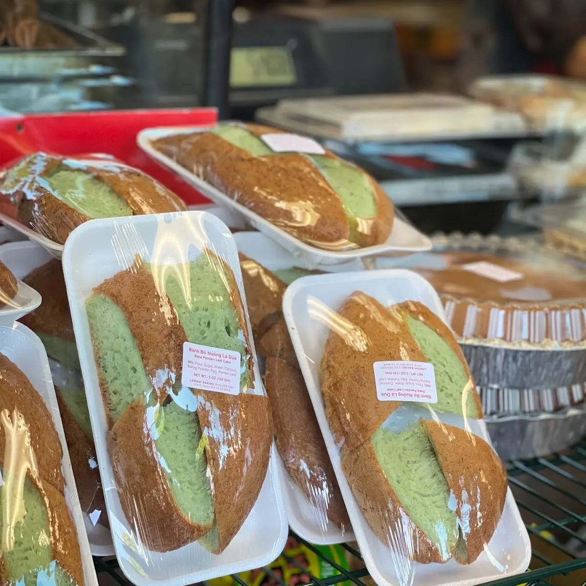 Pandan Sponge Cake