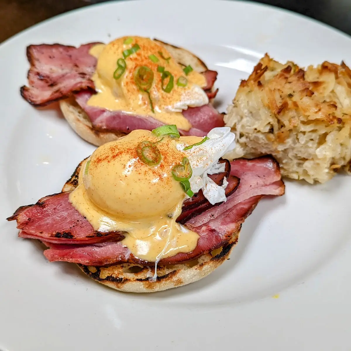 Eggs Benedict with Hashbrowns