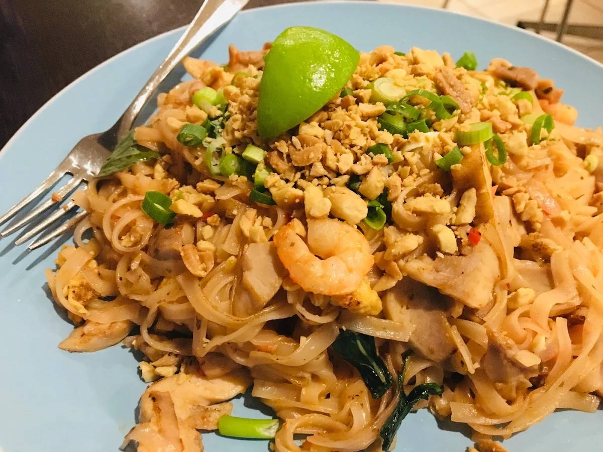 Pad Thai, Pepper Leaf Innovative Asian Cuisine