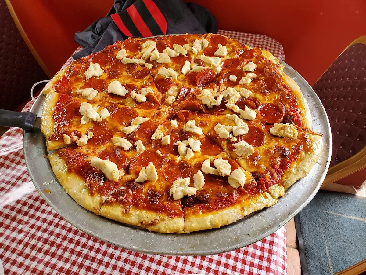 Pepperoni and Chicken Pizza