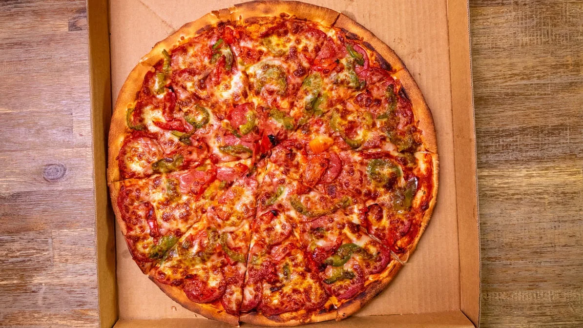 Highlights, Santos Pizza