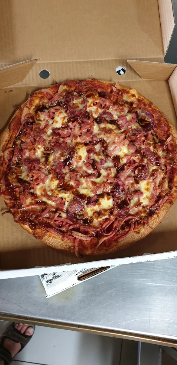 Meat Lovers Pizza, Santos Pizza