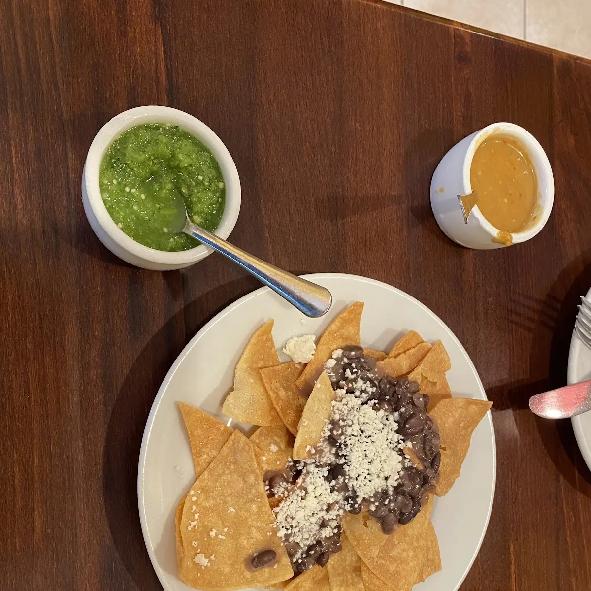 Appetizer Chips and Black Beans
