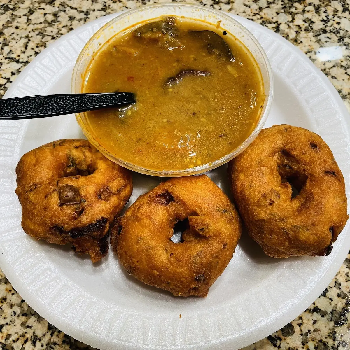 Medu Vada 3 With Sambar