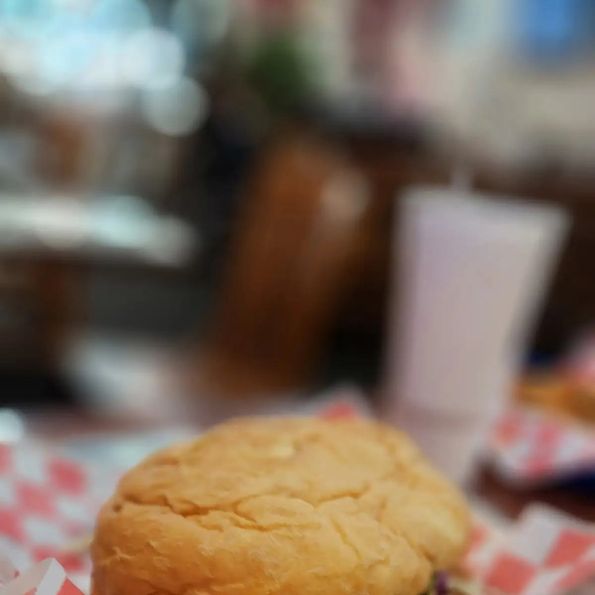 One Pound Cheeseburger