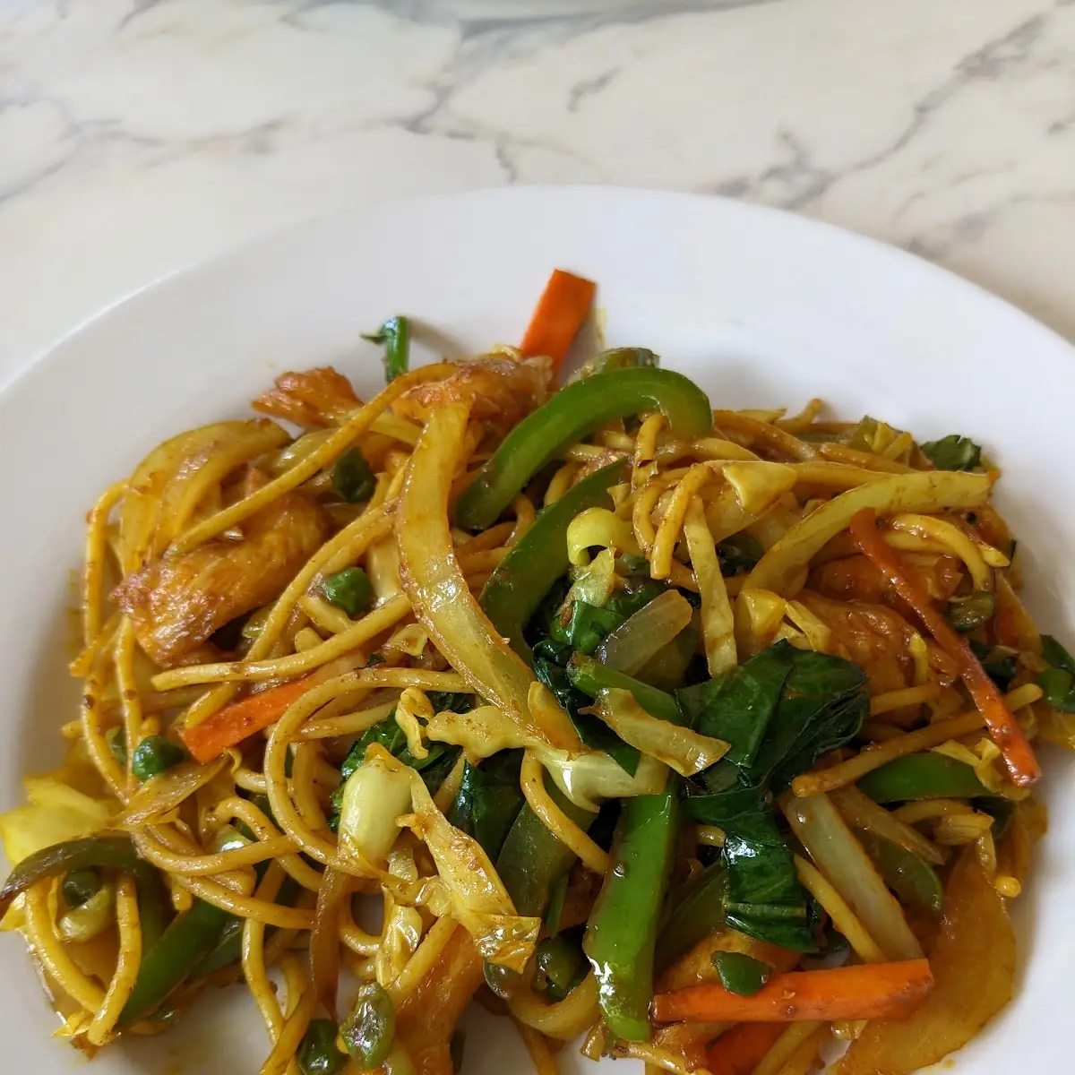 Fried Noodles Chow Mein