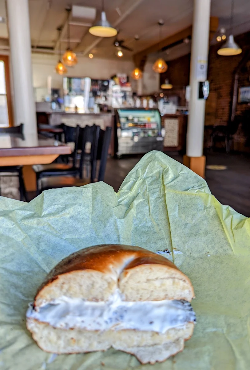 Plain Bagel with Cream Cheese