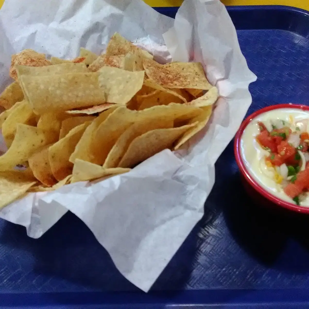 Chips & Queso