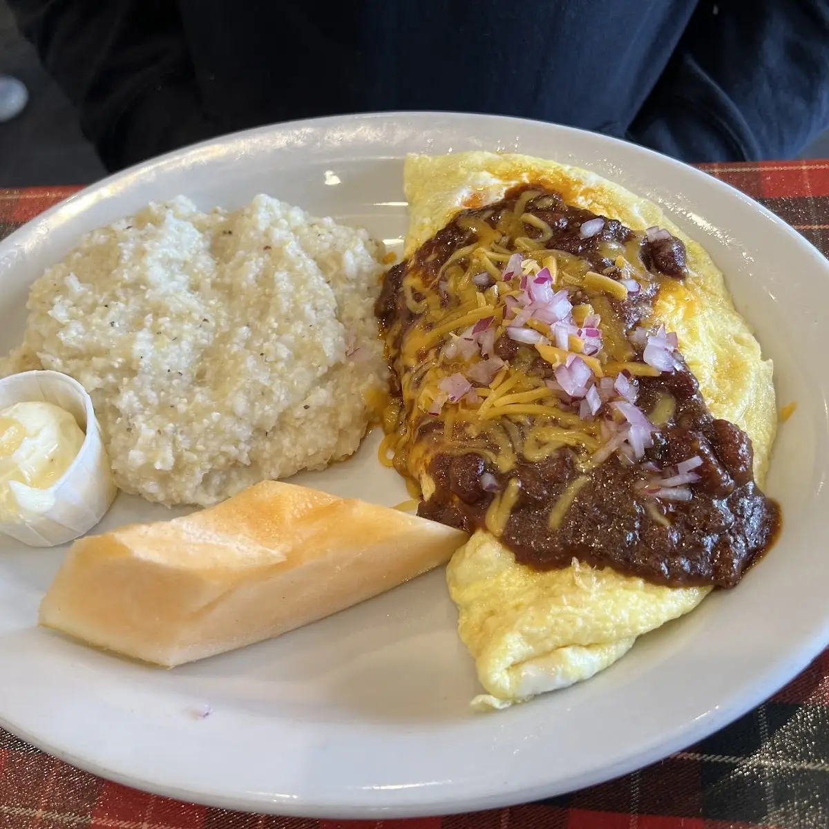 Chili Cheese Omelette with Grits