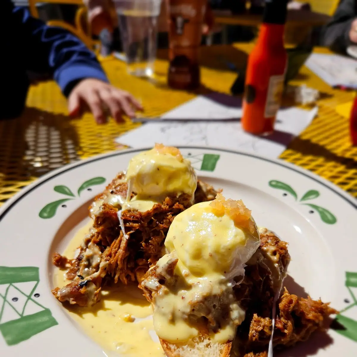 Pulled Pork Benedict