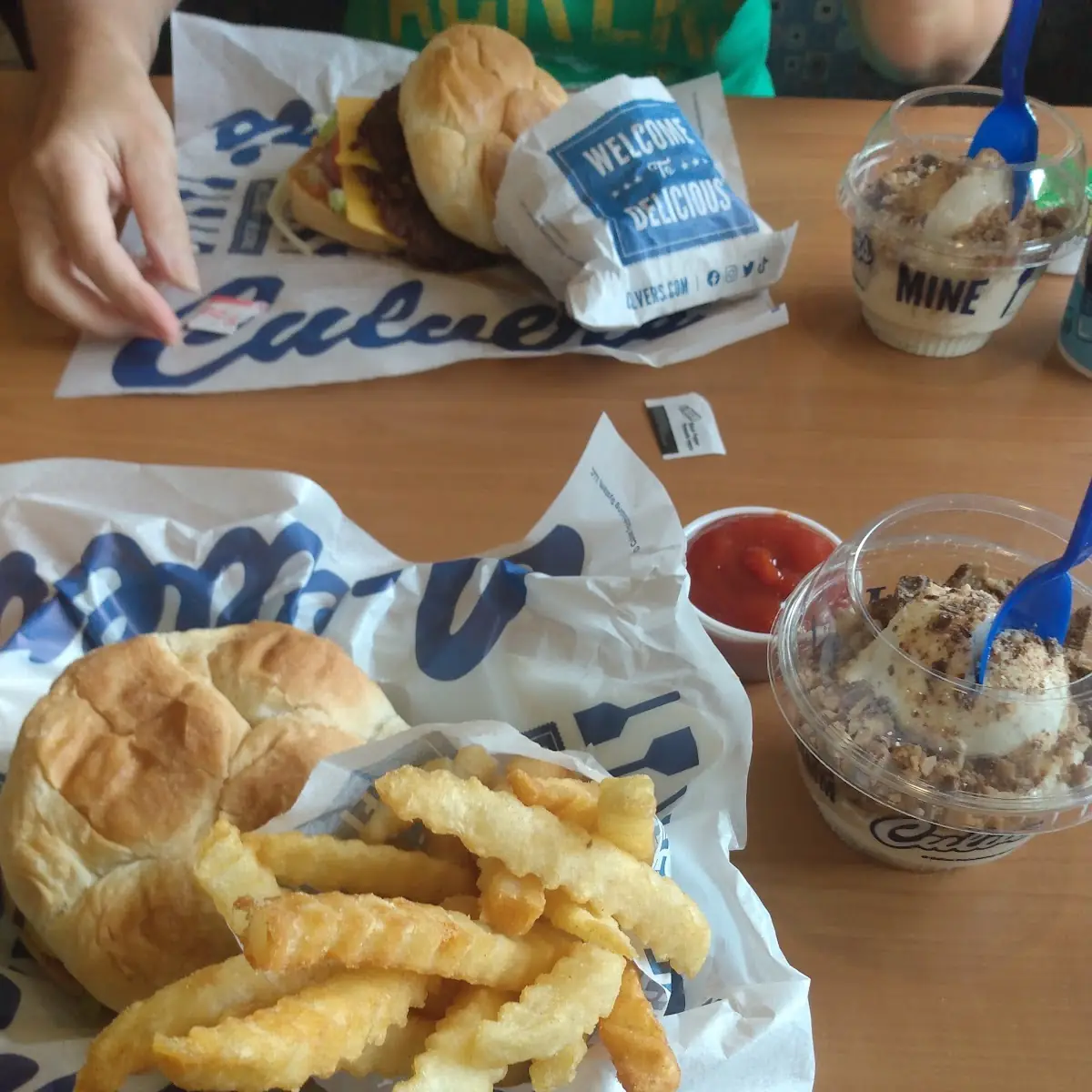 Double Deluxe Cheeseburger Meal