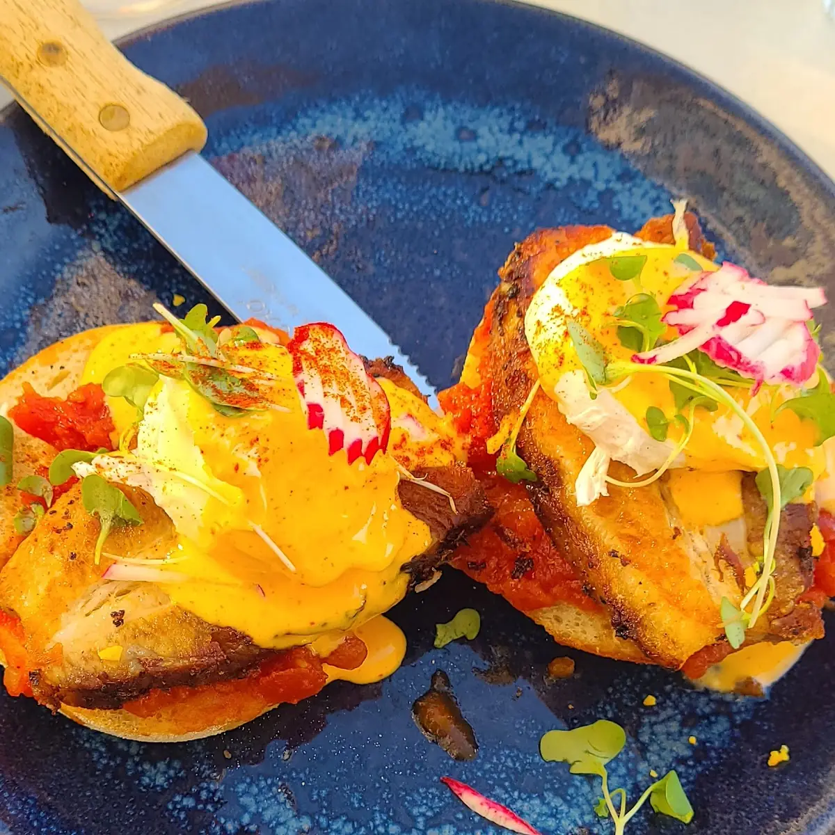 Eggs Benedict