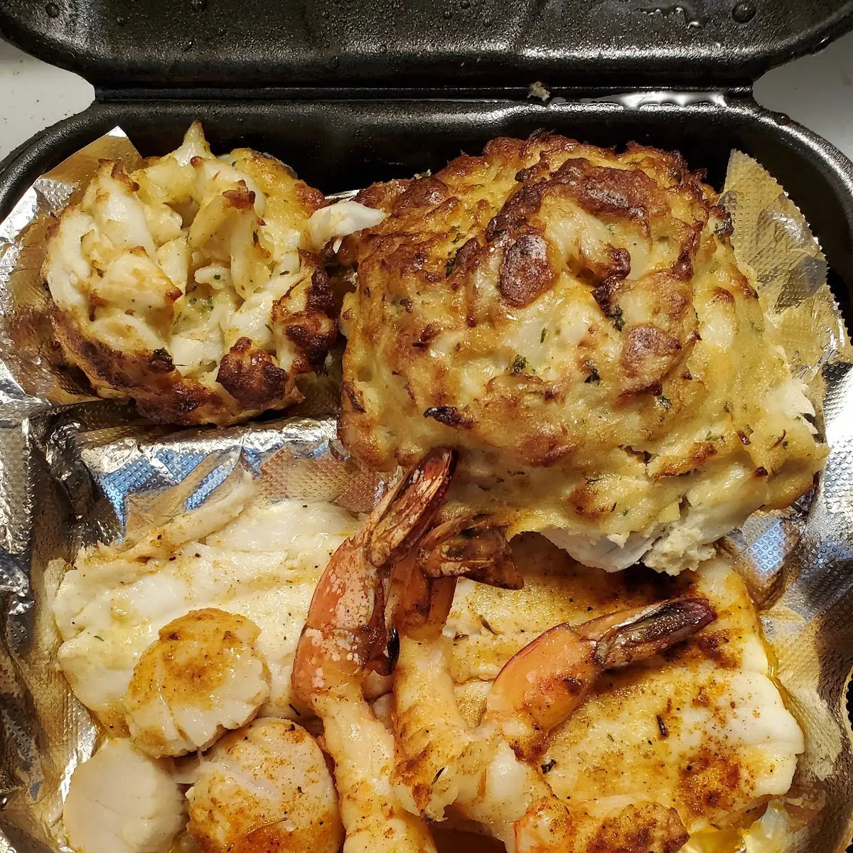 Broiled Seafood Platter