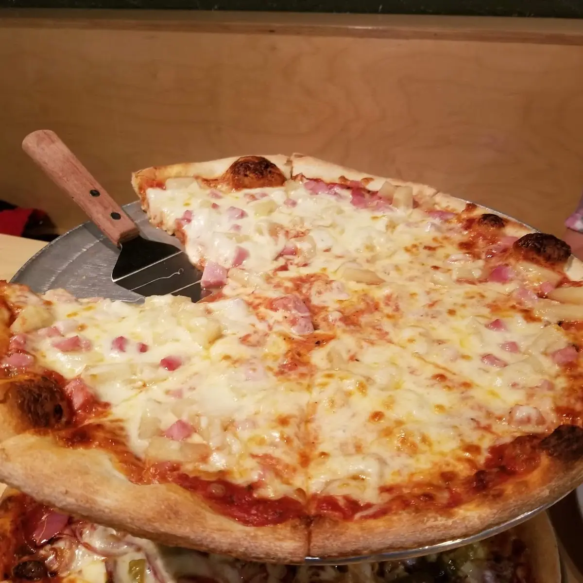 Hawaiian Pizza