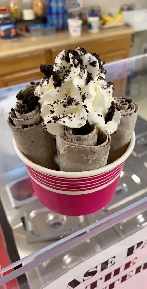 Cookies and Cream Rolled Ice Cream