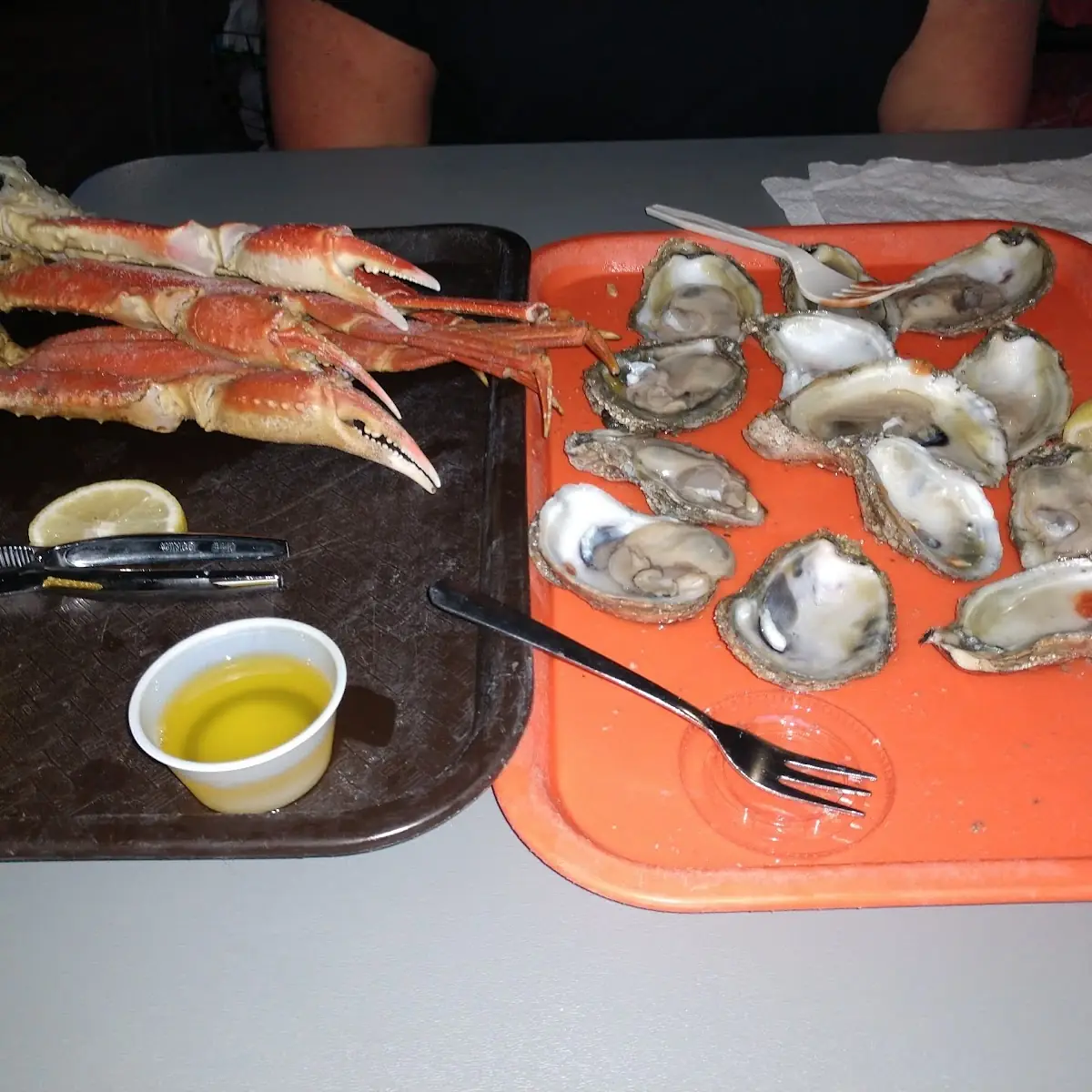 Raw Oysters & Snow Crab Legs