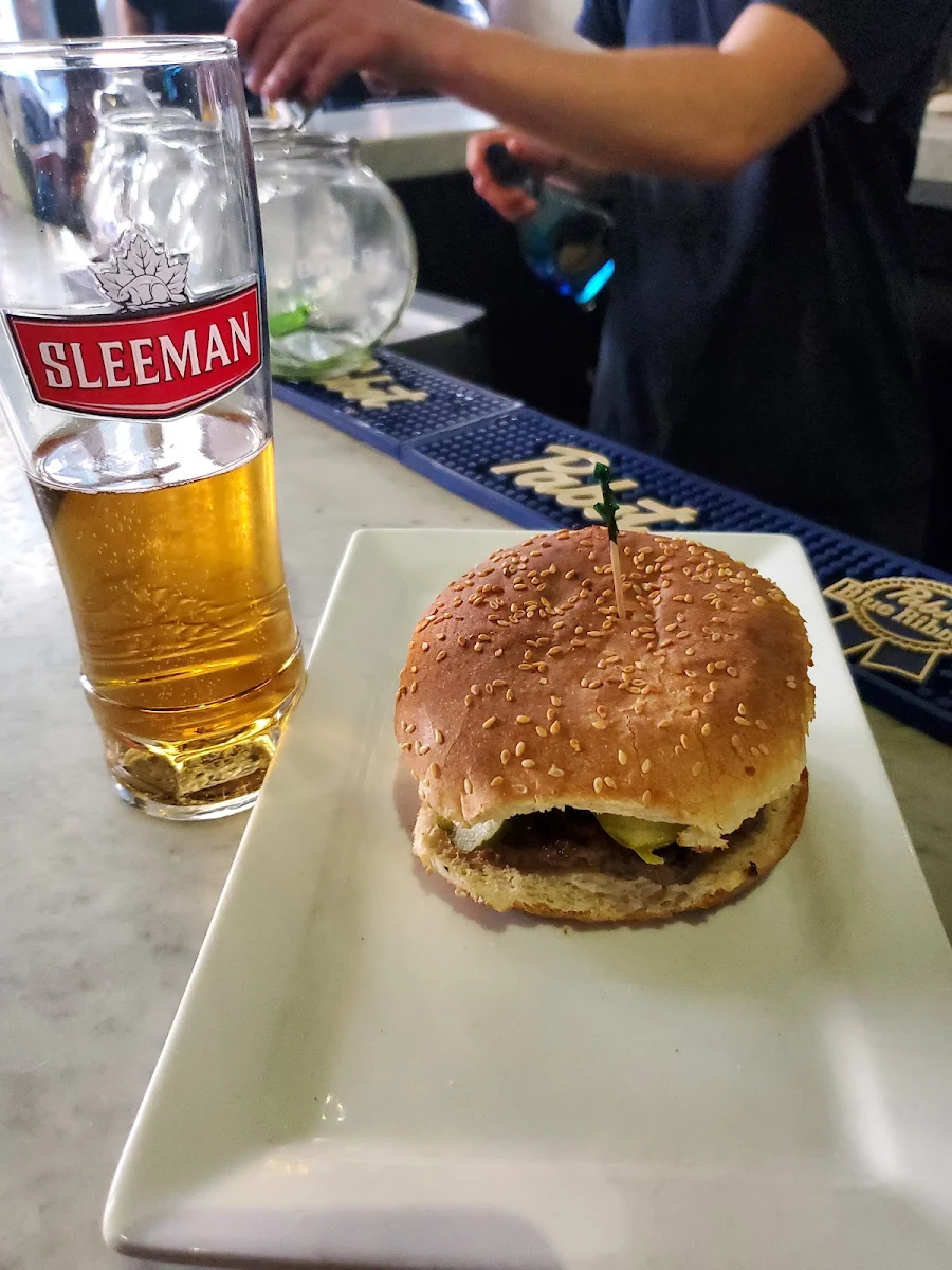Burgers, W Burger Bar