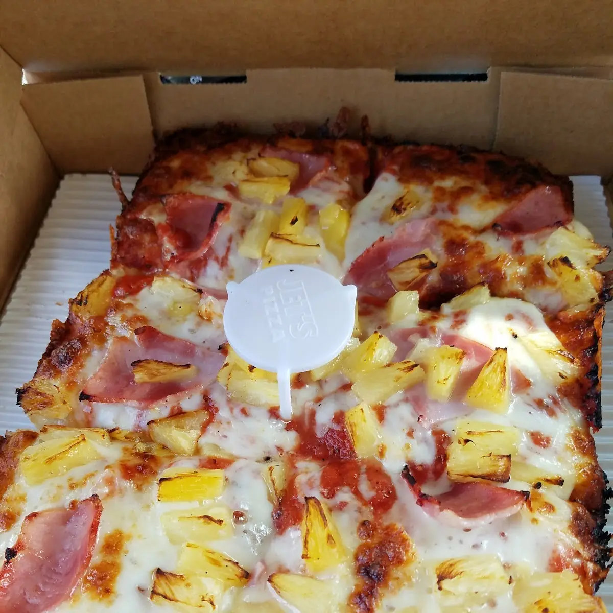 Hawaiian Pizza