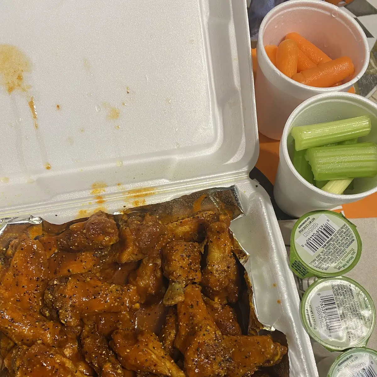 Extra Hot Wings with Lemon Pepper Sprinkle