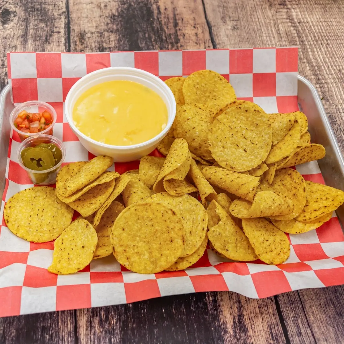 Chips & Queso