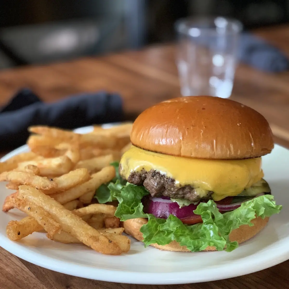 Old Fashioned Cheeseburger
