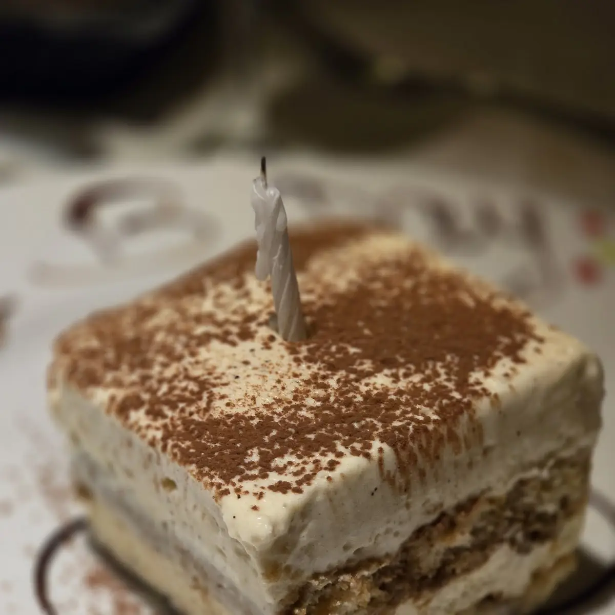 Tiramisu Cake