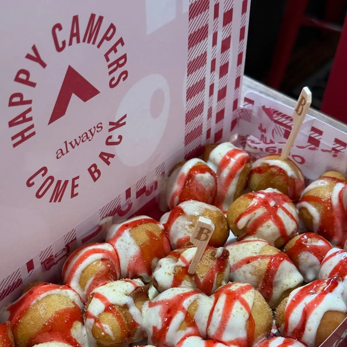 Highlights, BeaverTails- Queues de Castor (Kingston Market St.)