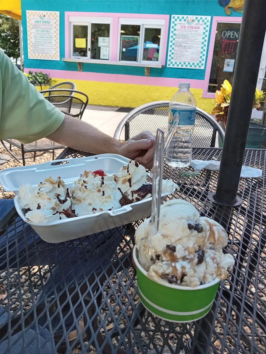 Hot Brownie Sundae